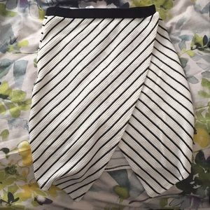 Black and white mid skirt